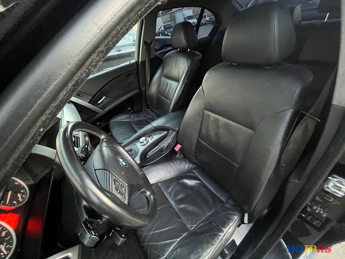 2004' BMW 5 Series photo #6