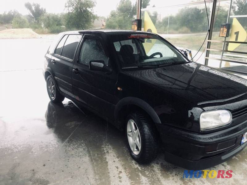 1995' Volkswagen Golf photo #2