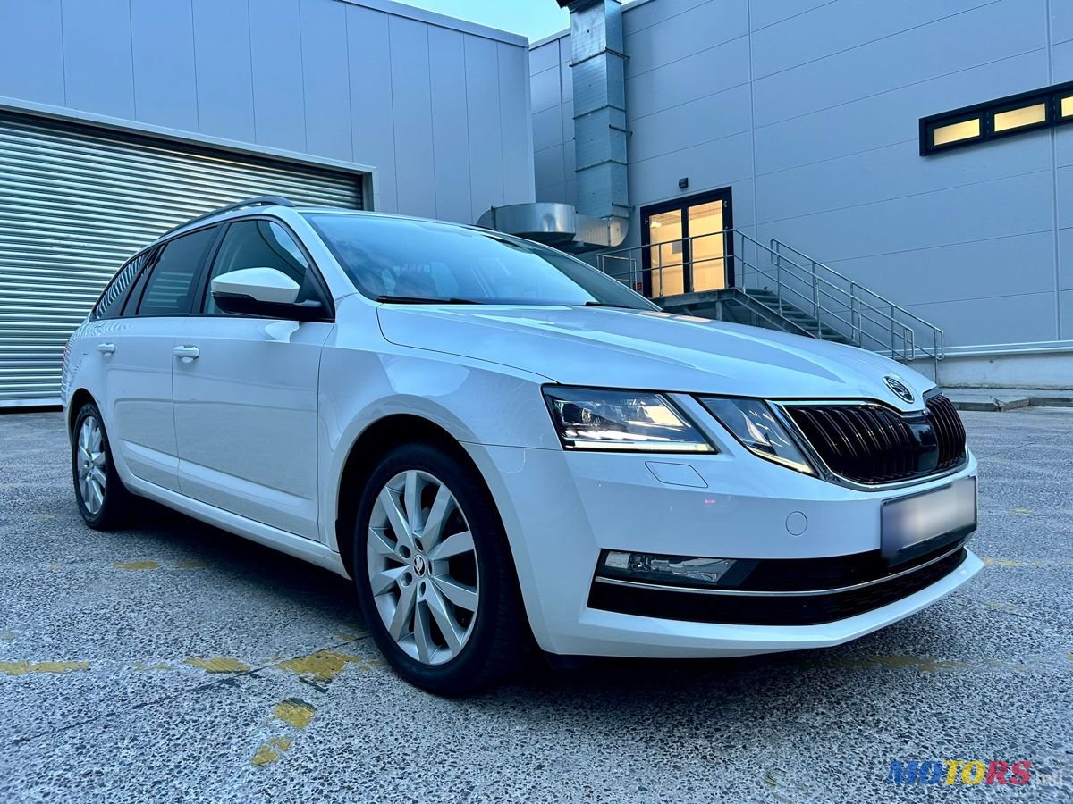 2019' Skoda Octavia photo #1