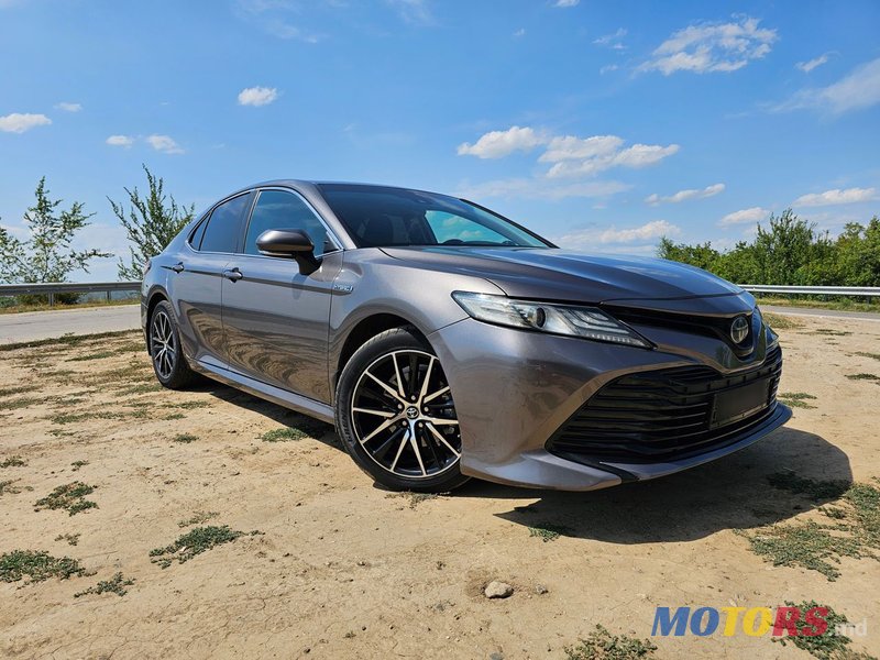 2018' Toyota Camry photo #2