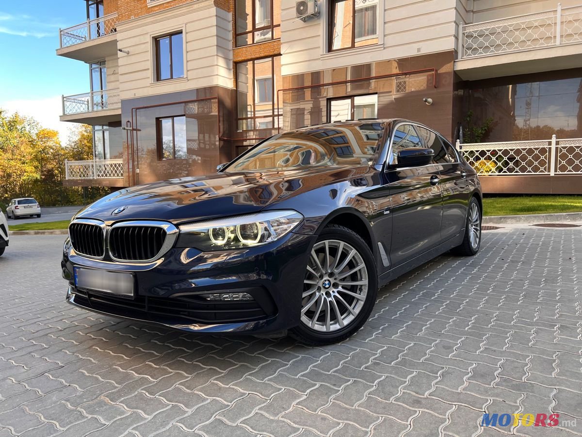 2017' BMW 5 Series photo #2