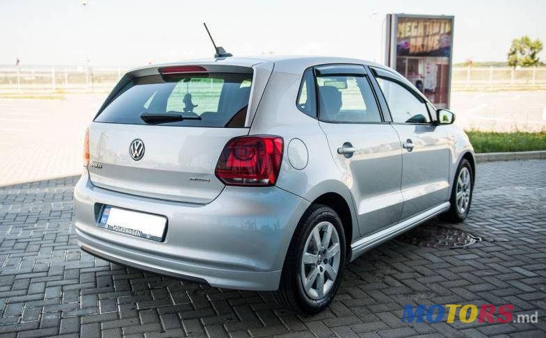 2010' Volkswagen Polo photo #2