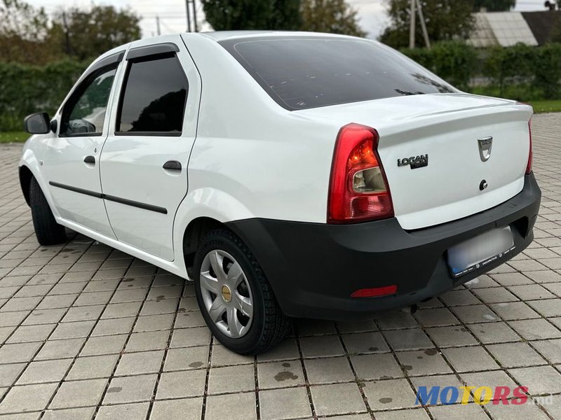 2012' Dacia Logan photo #4