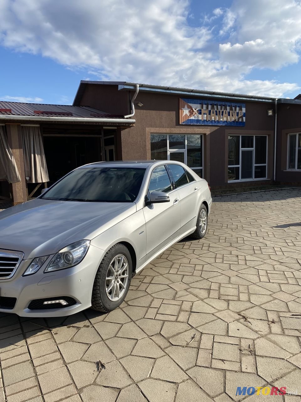 2010' Mercedes-Benz E Класс photo #1