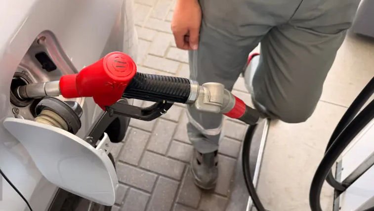 Un deputat avertizează că fermierii nu-și pot face rezervele necesare de motorină