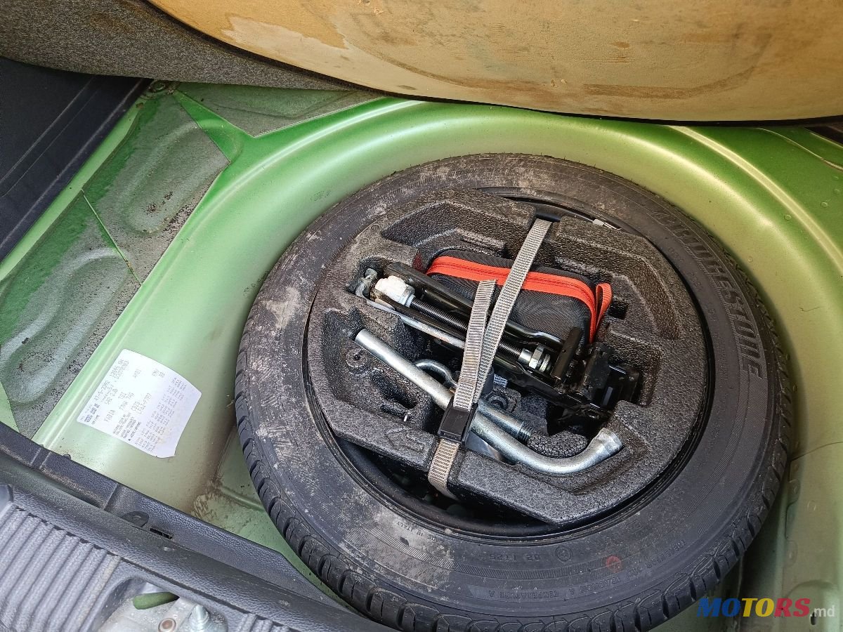 2013' Skoda Fabia photo #4