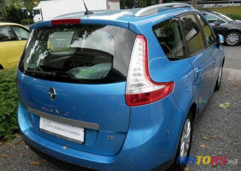 2012' Renault Grand Scenic photo #1
