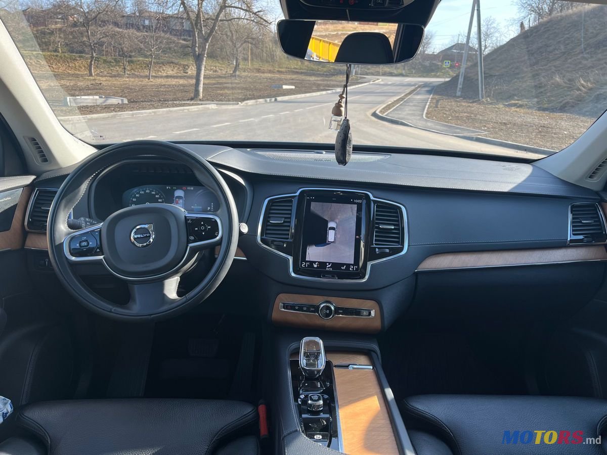 2023' Volvo XC90 photo #6