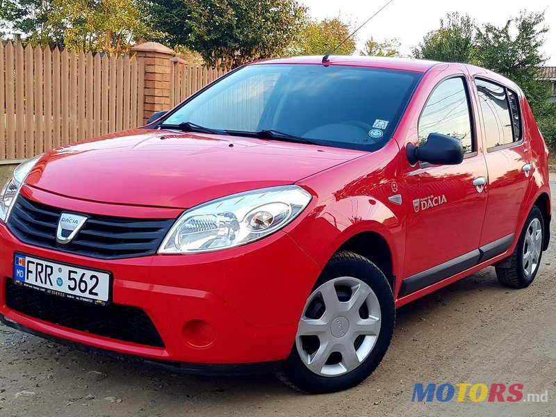 2012' Dacia Sandero photo #1