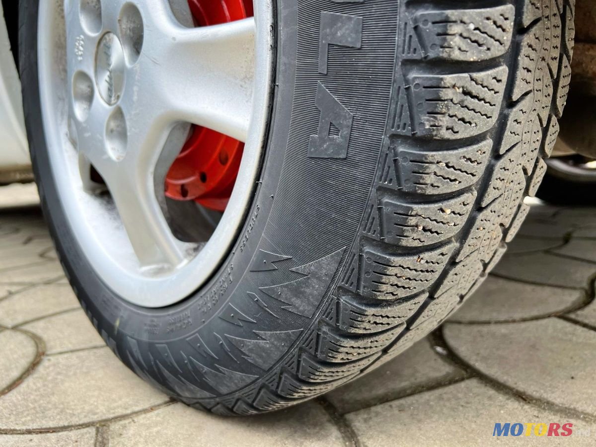 2002' Fiat Punto photo #6