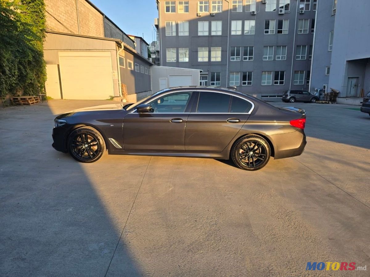 2017' BMW 5 Series photo #1