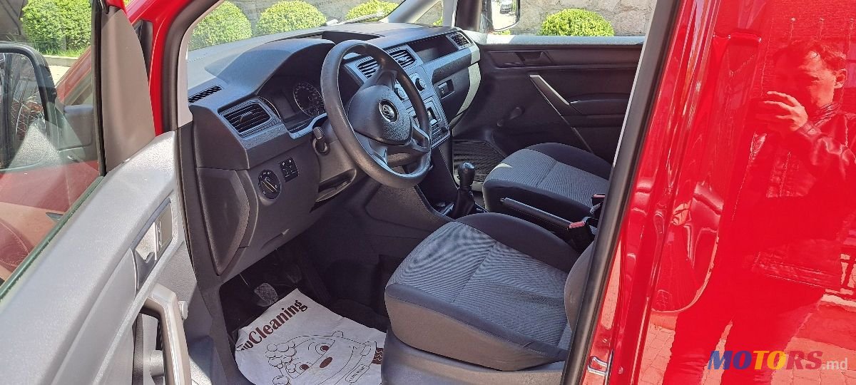 2016' Volkswagen Caddy photo #6