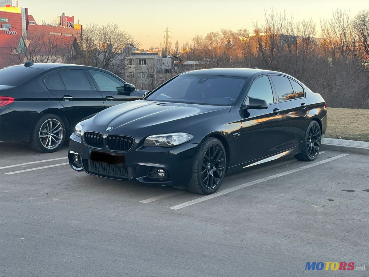 2013' BMW 5 Series photo #3