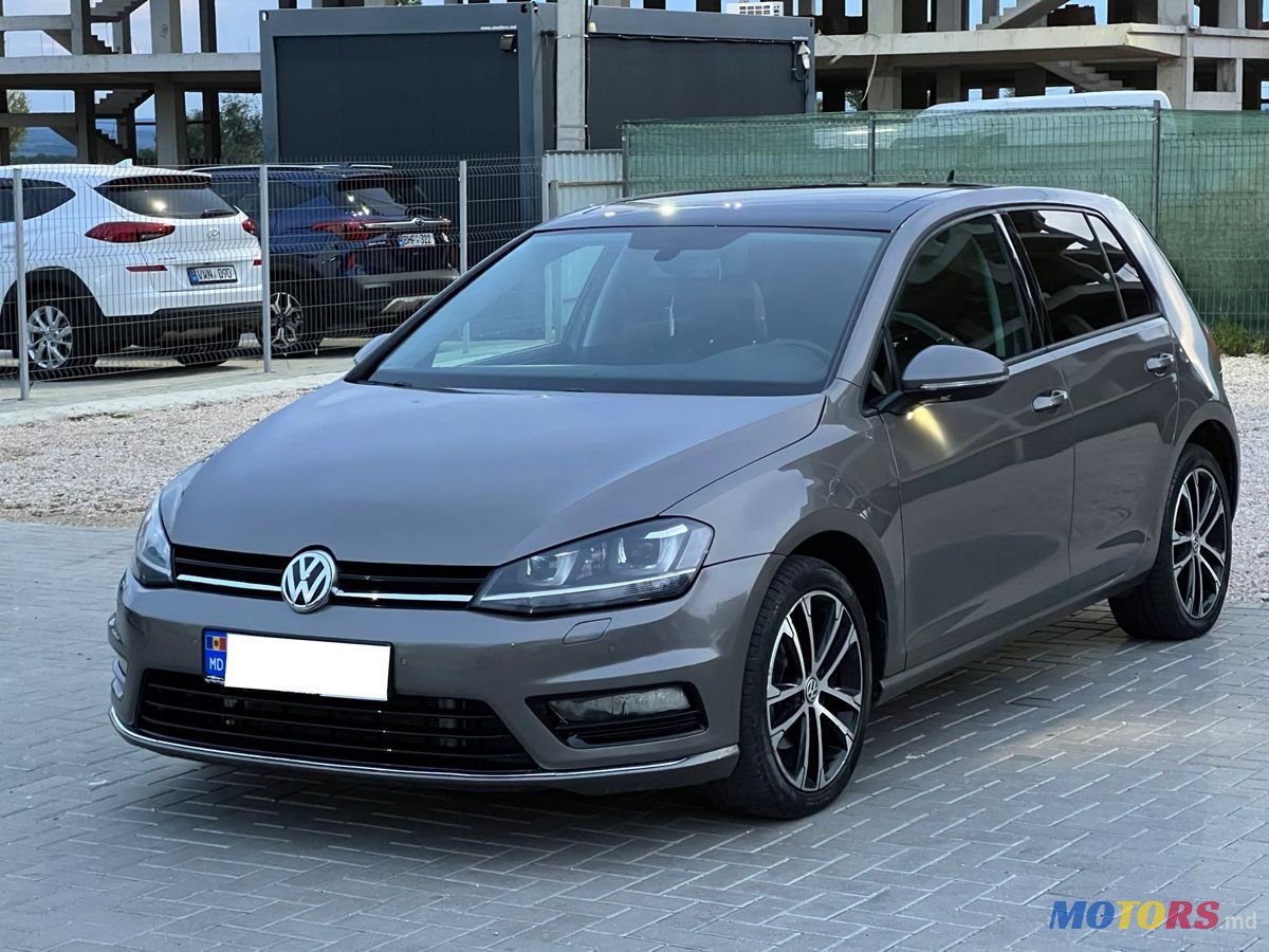 2014' Volkswagen Golf photo #1
