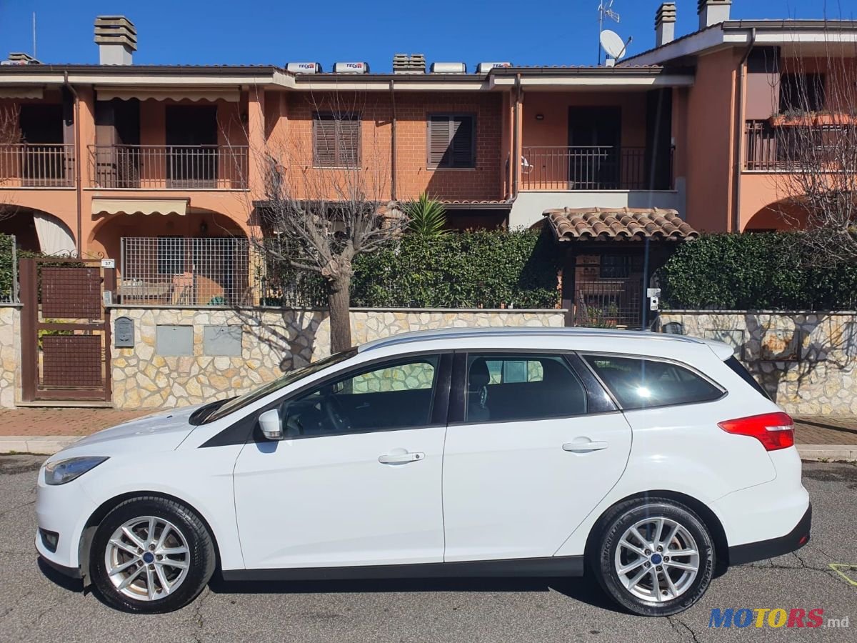 2016' Ford Focus photo #2