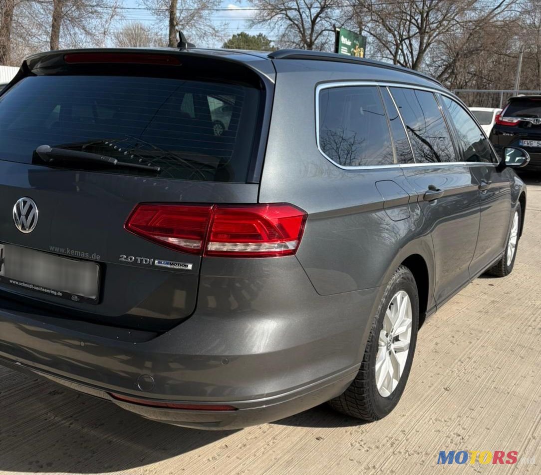 2016' Volkswagen Passat photo #6