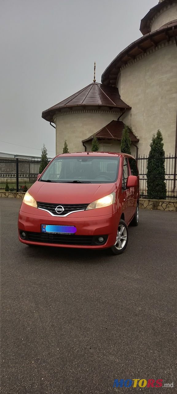 2012' Nissan Nv200 photo #1