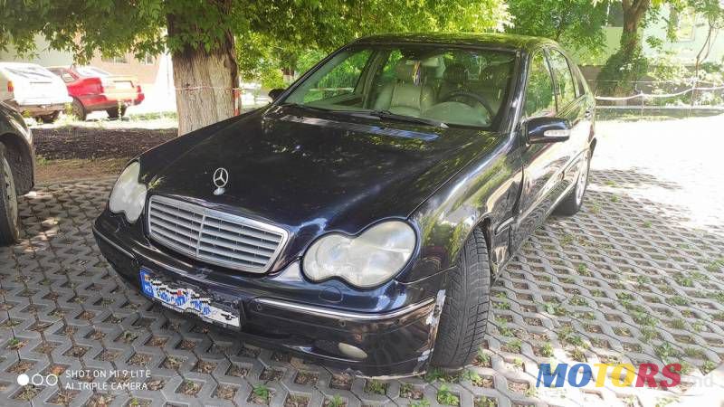 2001' Mercedes-Benz C photo #1