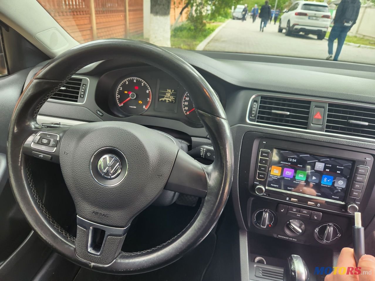 2014' Volkswagen Jetta photo #5