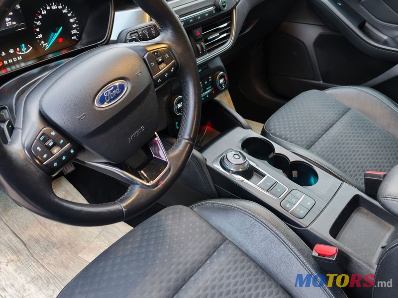 2018' Ford Focus photo #4