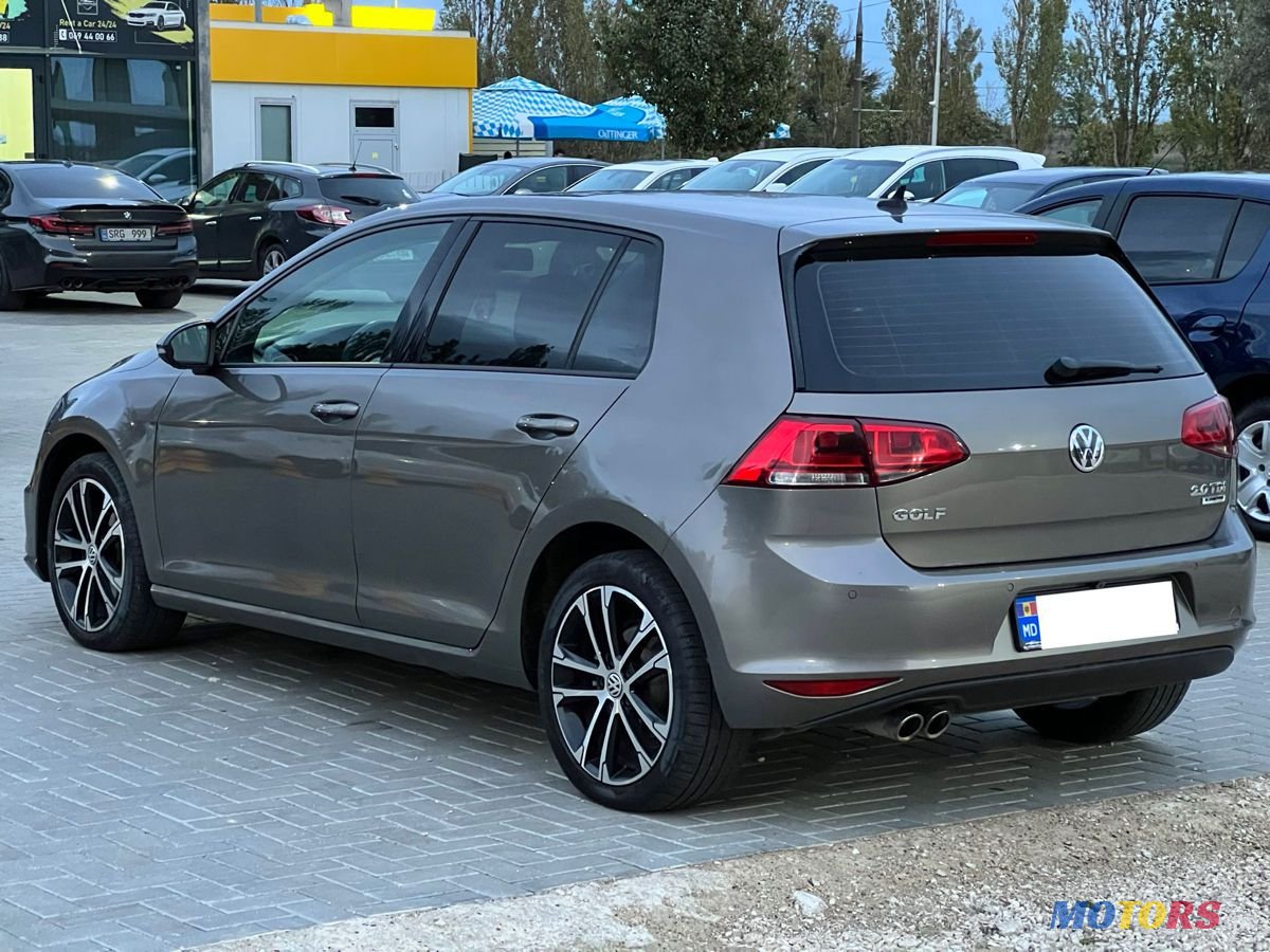 2014' Volkswagen Golf photo #6