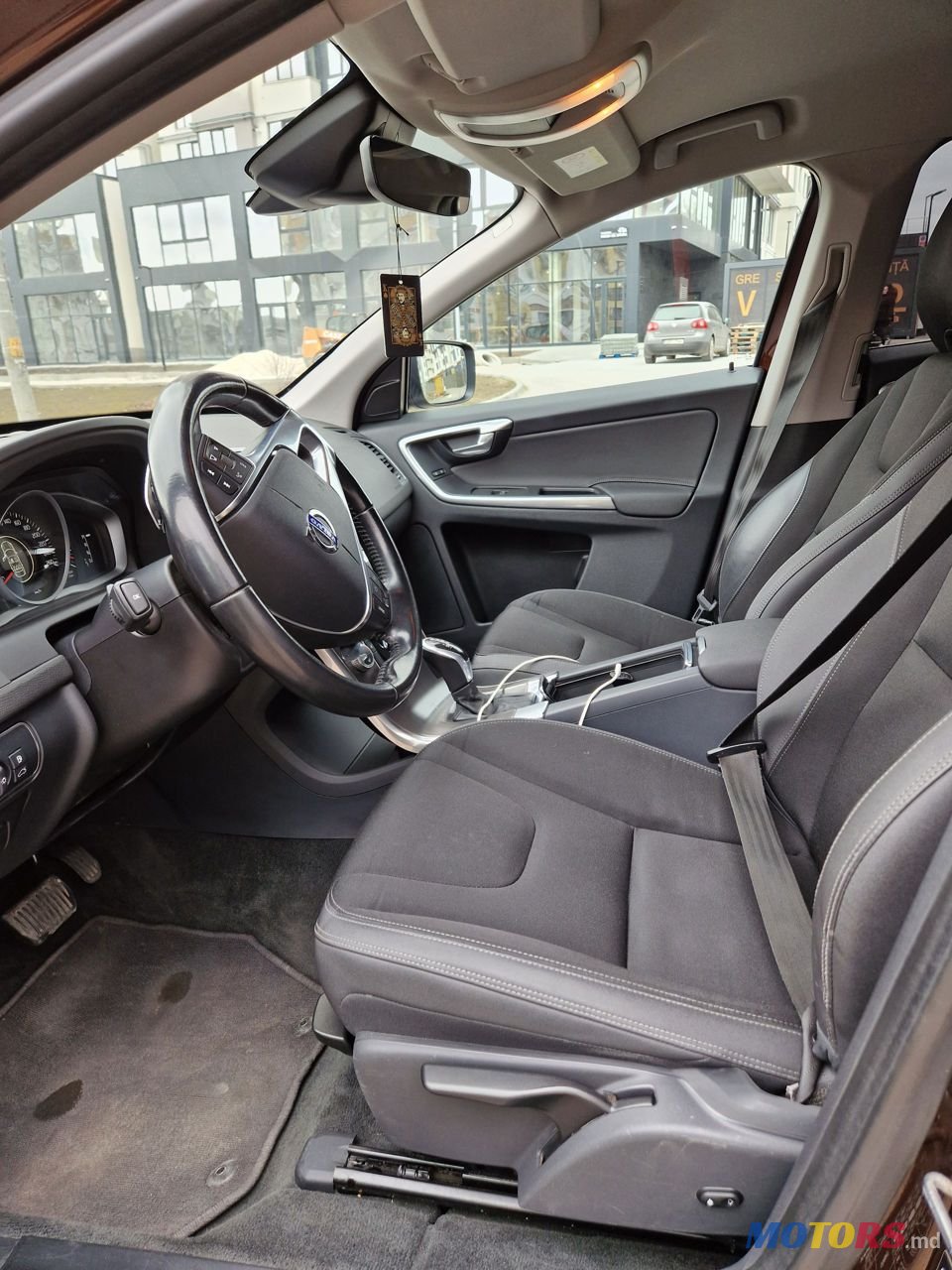 2014' Volvo XC60 photo #6