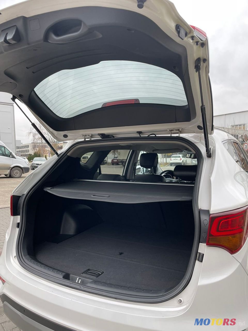 2016' Hyundai Santa Fe photo #4