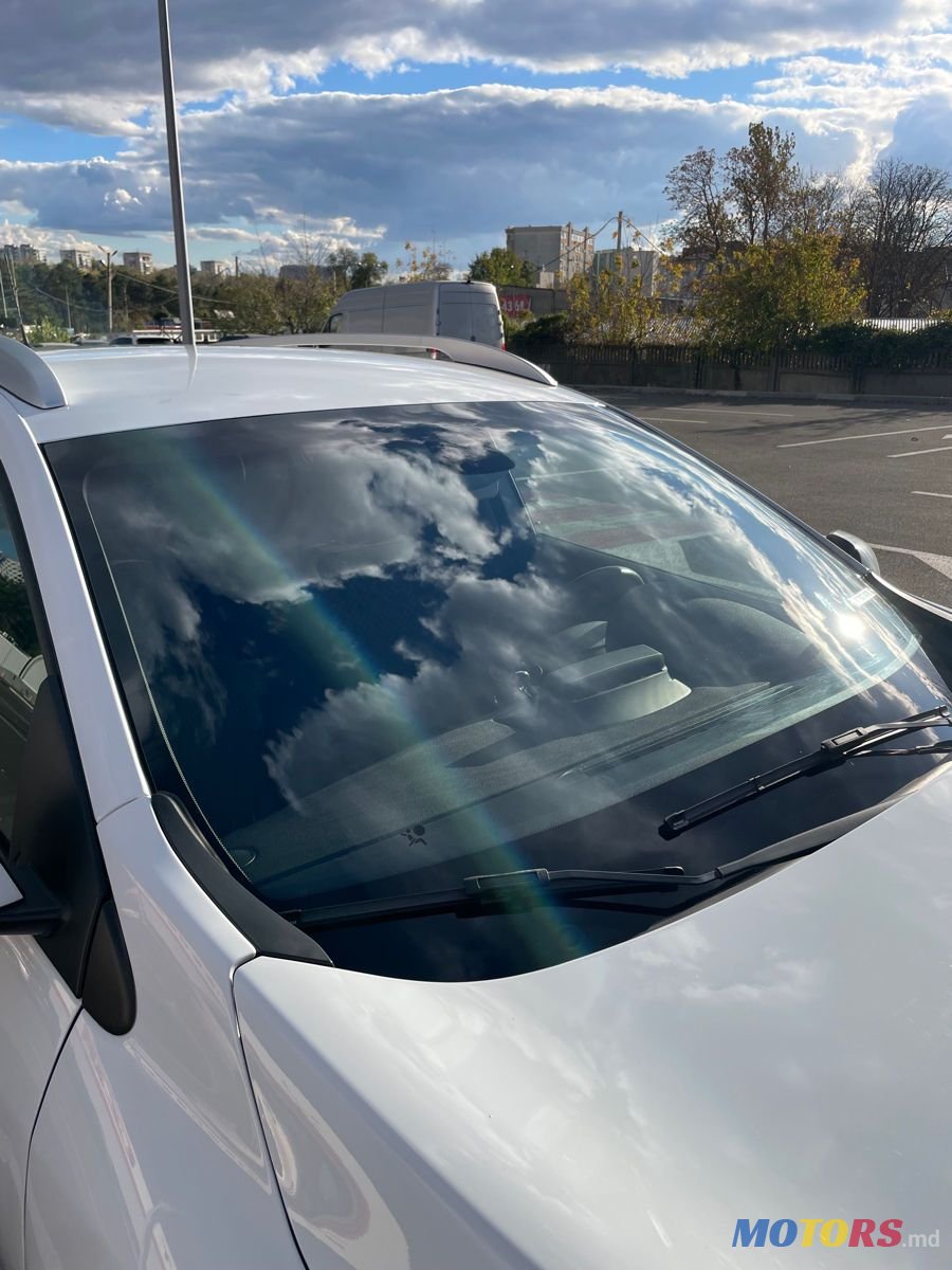 2013' Renault Megane photo #2