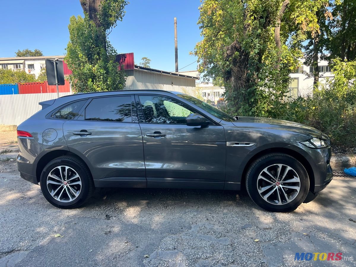 2017' Jaguar F-Pace photo #2