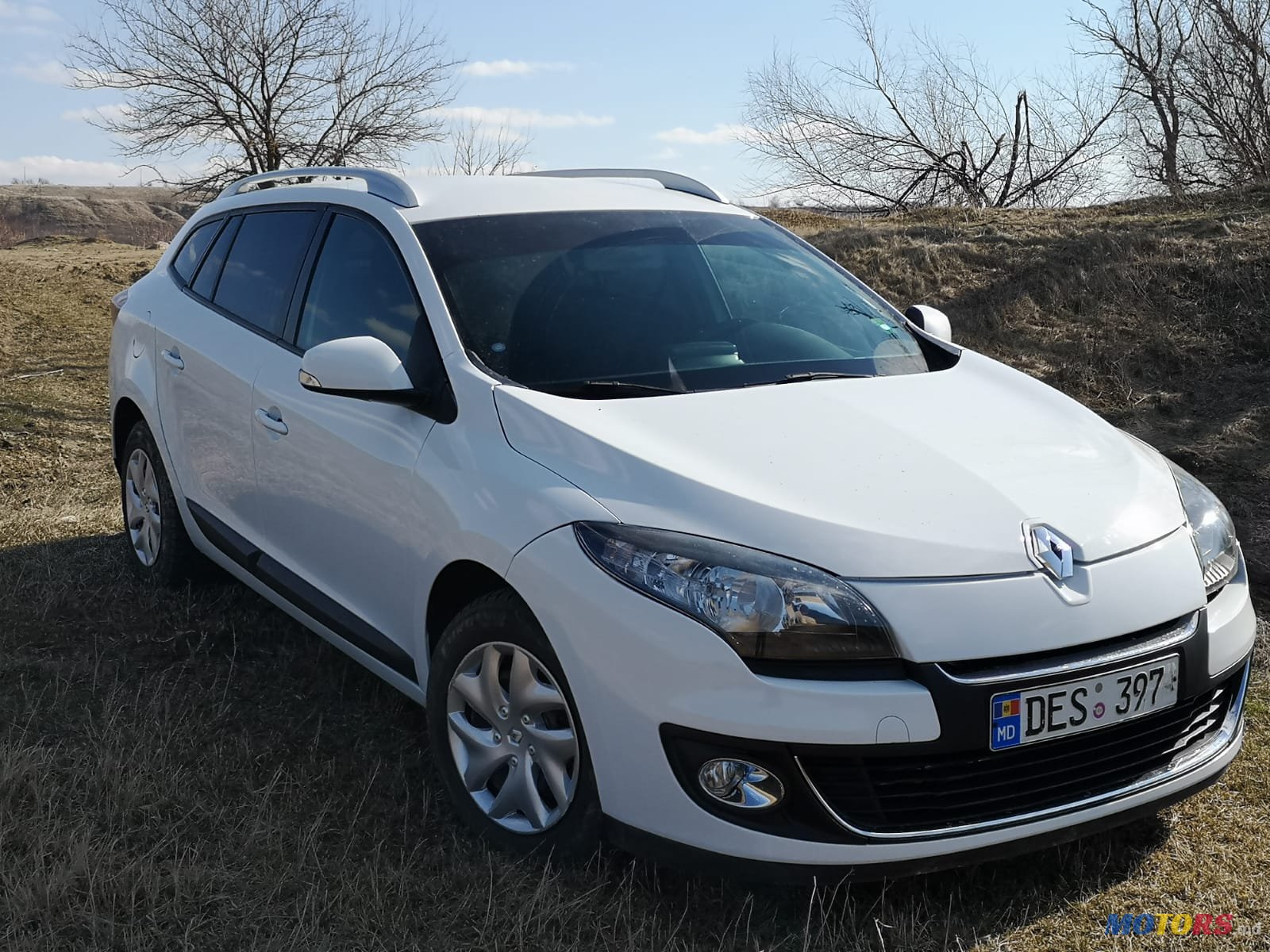 2013' Renault Megane photo #1