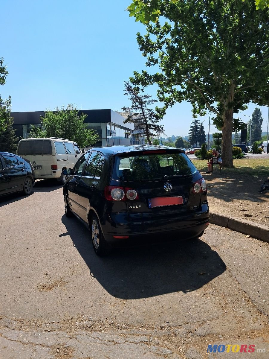 2005' Volkswagen Golf Plus photo #3