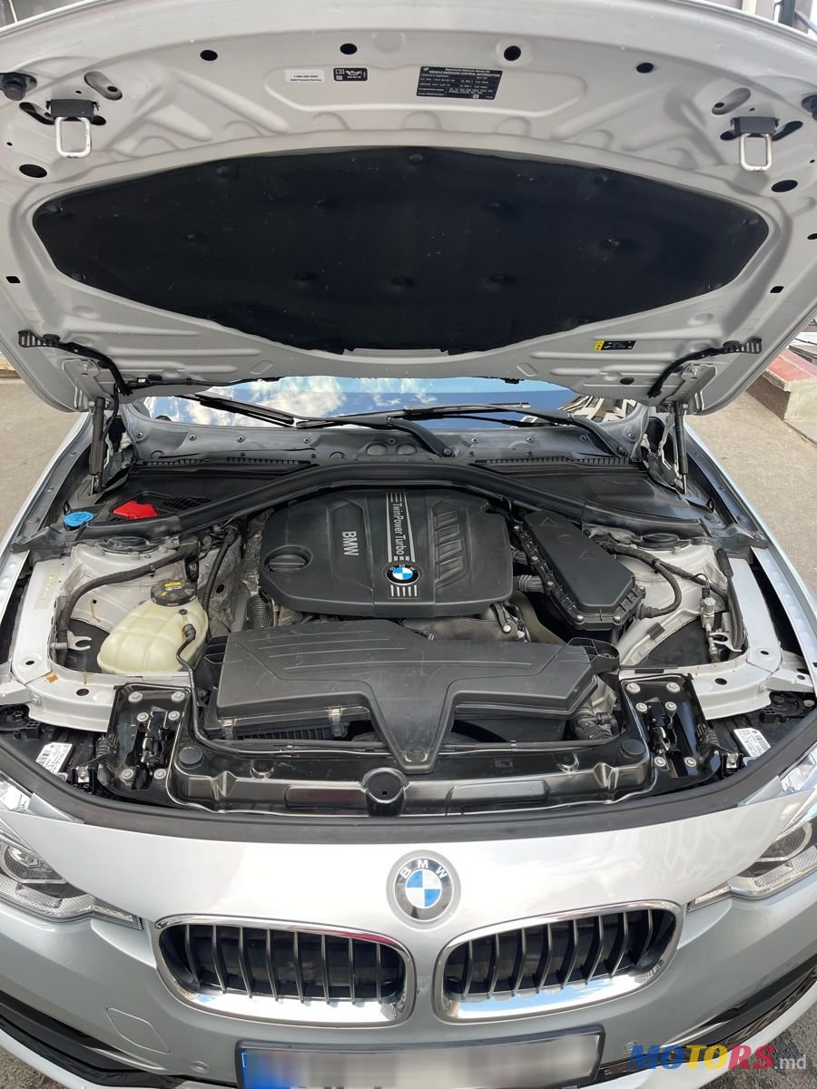 2017' BMW 3 Series photo #6