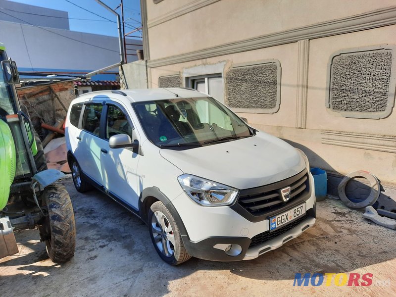 2017' Dacia Lodgy photo #3