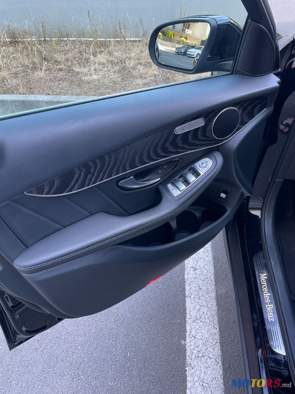 2018' Mercedes-Benz Glc photo #5