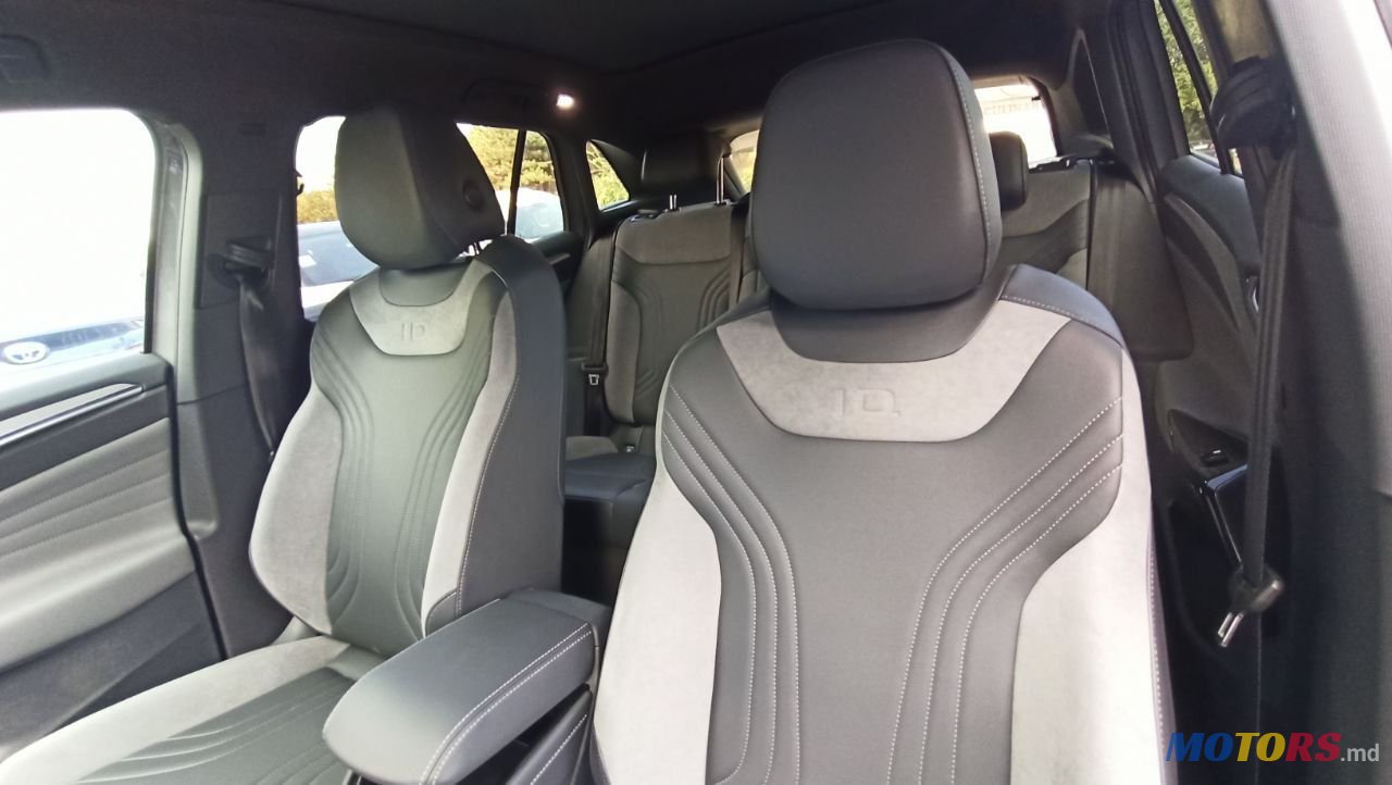 2022' Volkswagen Id.4 Crozz photo #6