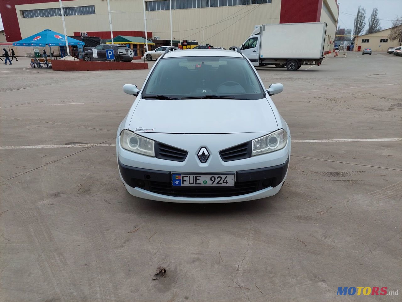 2007' Renault Megane photo #5