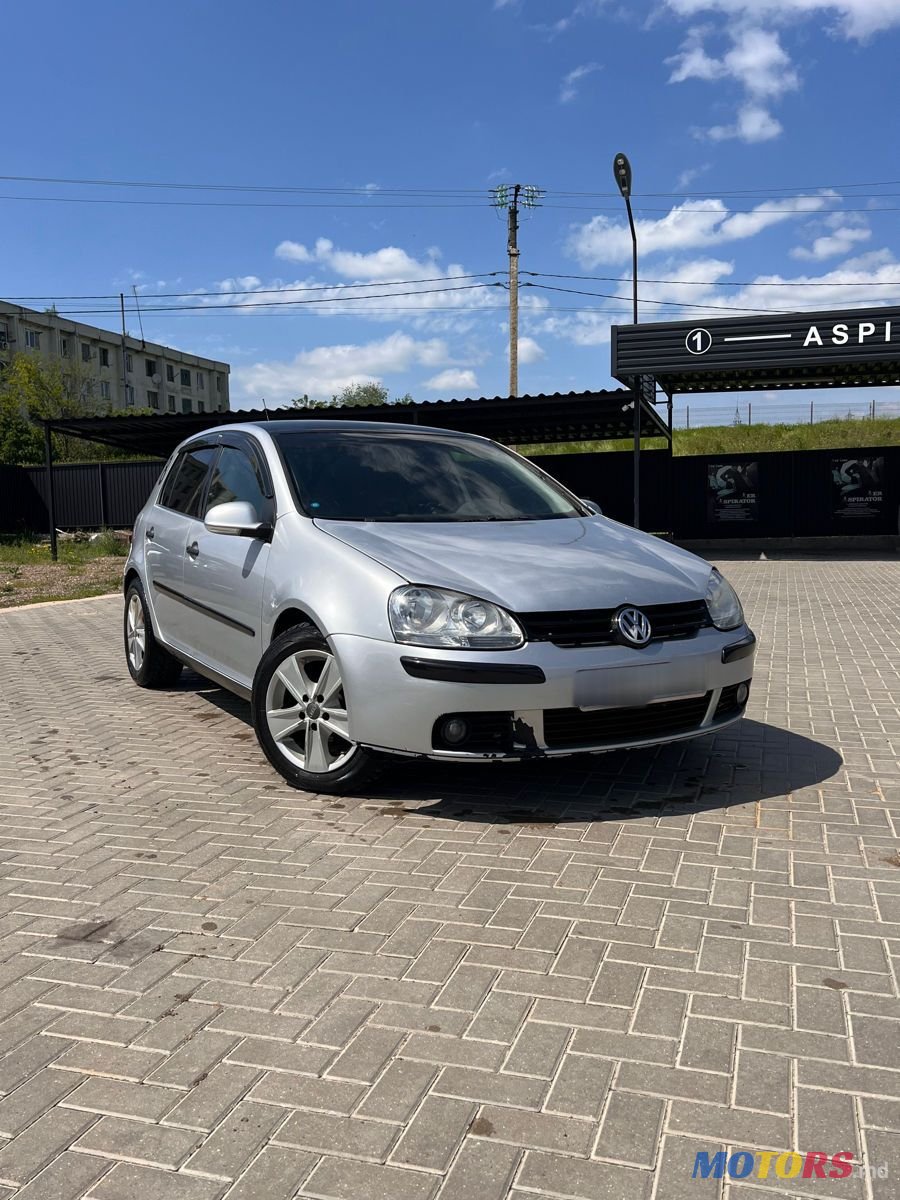2006' Volkswagen Golf photo #3