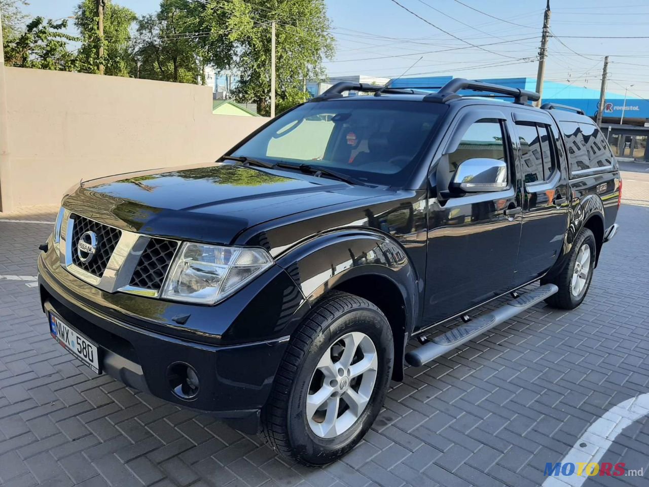 2007' Nissan Navara photo #2
