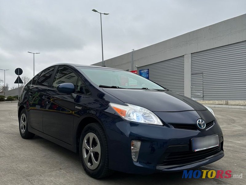 2012' Toyota Prius photo #1