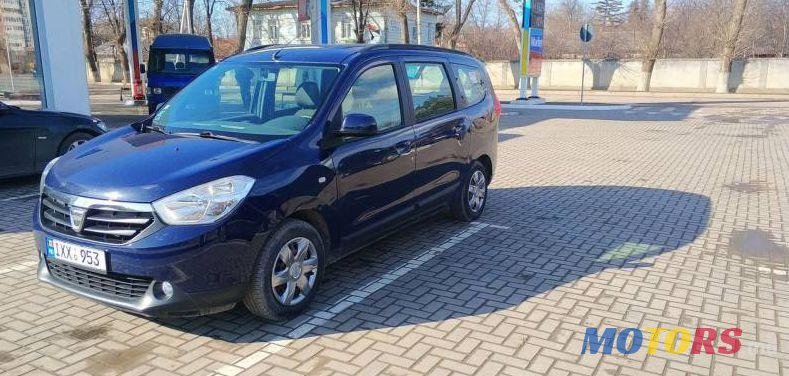 2013' Dacia Lodgy photo #1