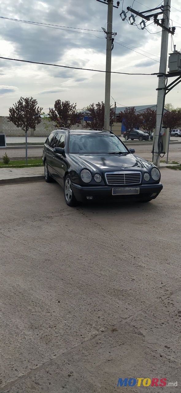 2000' Mercedes-Benz E Класс photo #1