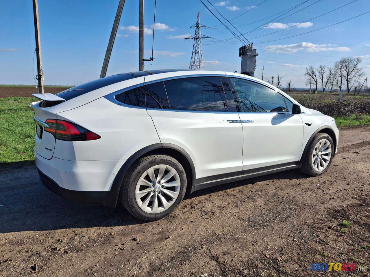 2019' Tesla Model X photo #3