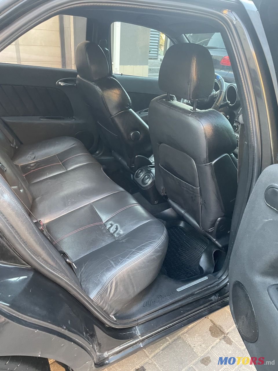 2004' Alfa Romeo 156 photo #5