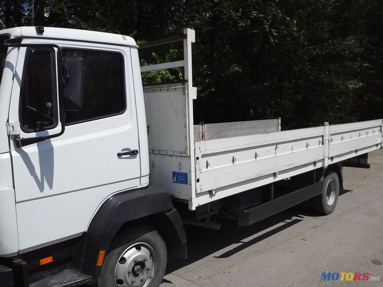 1997' Mercedes-Benz 814 photo #2