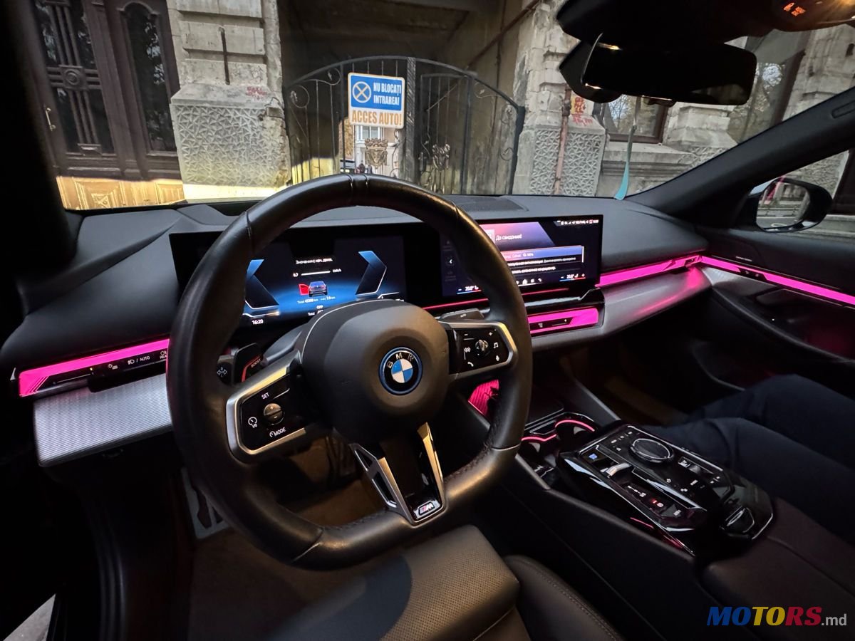 2024' BMW 5 Series photo #2