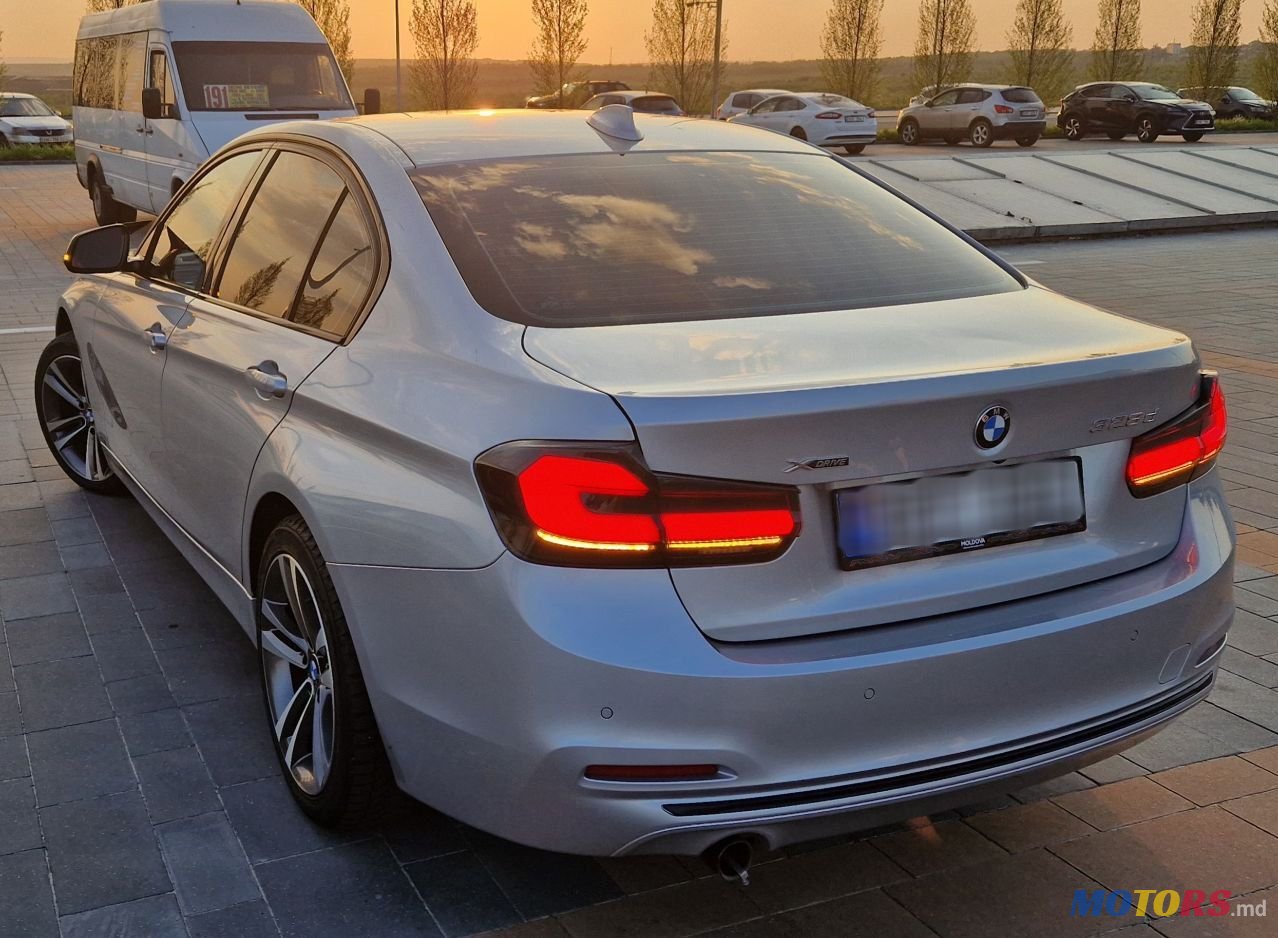 2017' BMW 3 Series photo #4