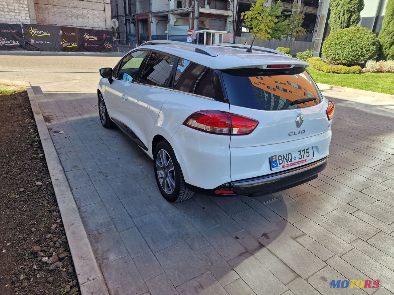 2015' Renault Clio photo #6