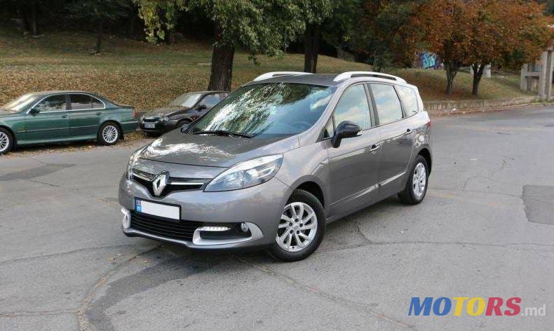 2015' Renault Grand Scenic photo #1