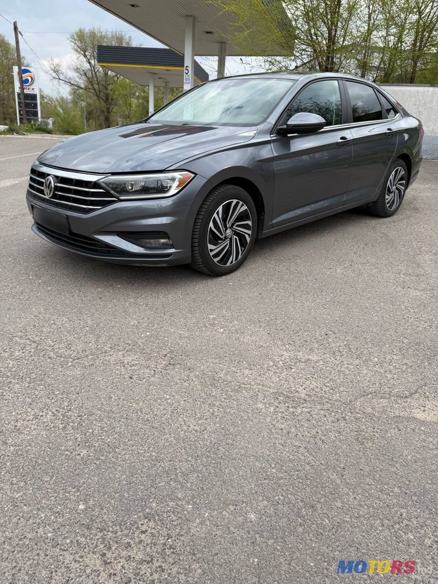 2018' Volkswagen Jetta photo #3