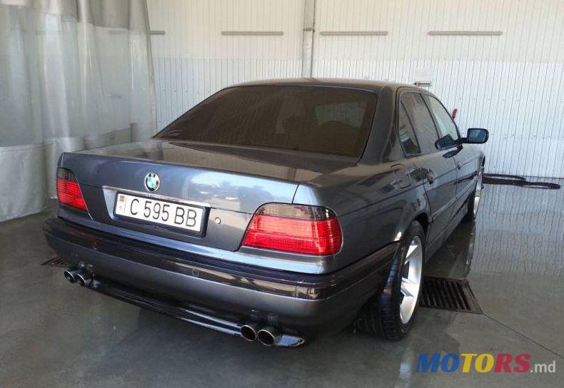 2017' BMW 7 photo #1